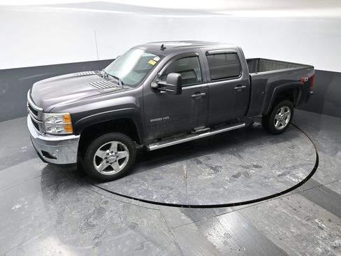 Used 2011 Chevrolet Silverado 2500 LT w/ Interior Plus Package image 53