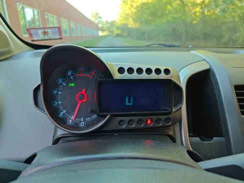 Used 2012 Chevrolet Sonic LT image 21