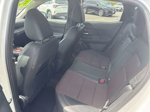 Used 2025 Nissan Kicks SR AWD/4WD image 13