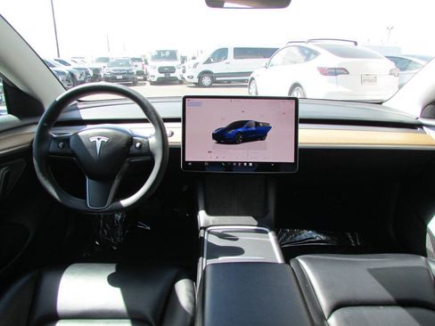 Used 2023 Tesla Model 3 Standard Range RWD image 19
