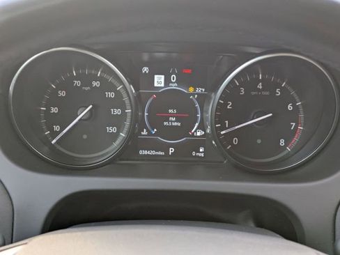 Used 2019 Land Rover Discovery Sport HSE image 8