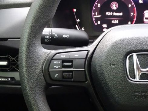 Used 2024 Honda Accord EX image 23