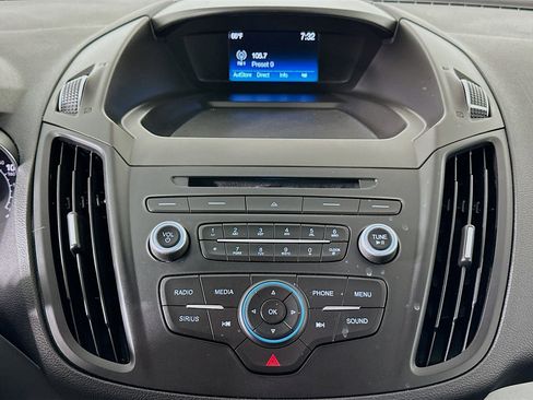 Used 2018 Ford Escape SE image 19