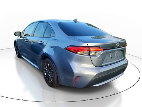 Used 2021 Toyota Corolla LE FWD image 5