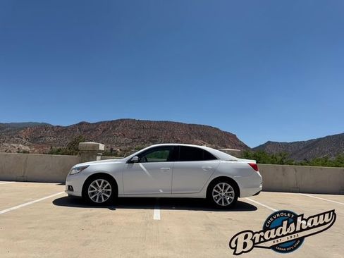 Used 2013 Chevrolet Malibu LT FWD image 4