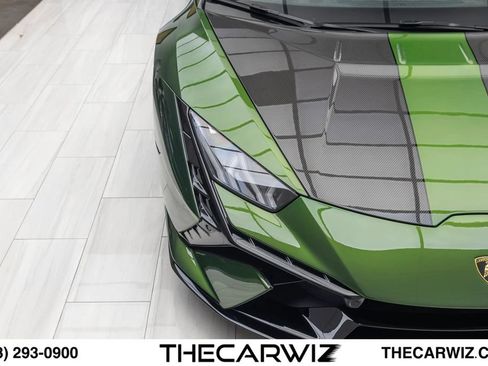 Used 2024 Lamborghini Huracan Tecnica RWD image 4