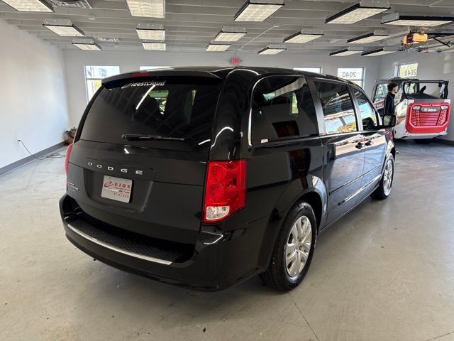 Used 2016 Dodge Grand Caravan SE w/ Quick Order Package 29E SE FWD image 9