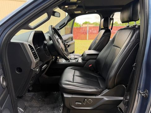 Used 2019 Ford Expedition Max XLT w/ Equipment Group 202A AWD/4WD image 11