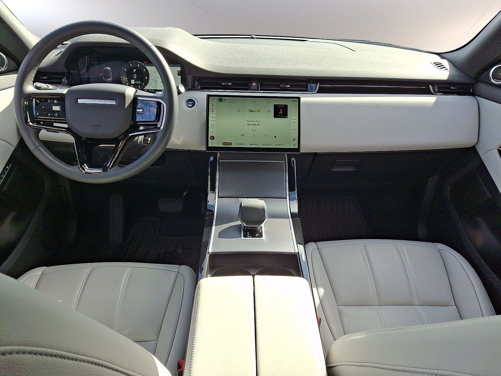 Certified 2026 Land Rover Range Rover Evoque S AWD/4WD image 3