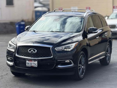 Used 2020 INFINITI QX60 Signature Edition FWD image 3