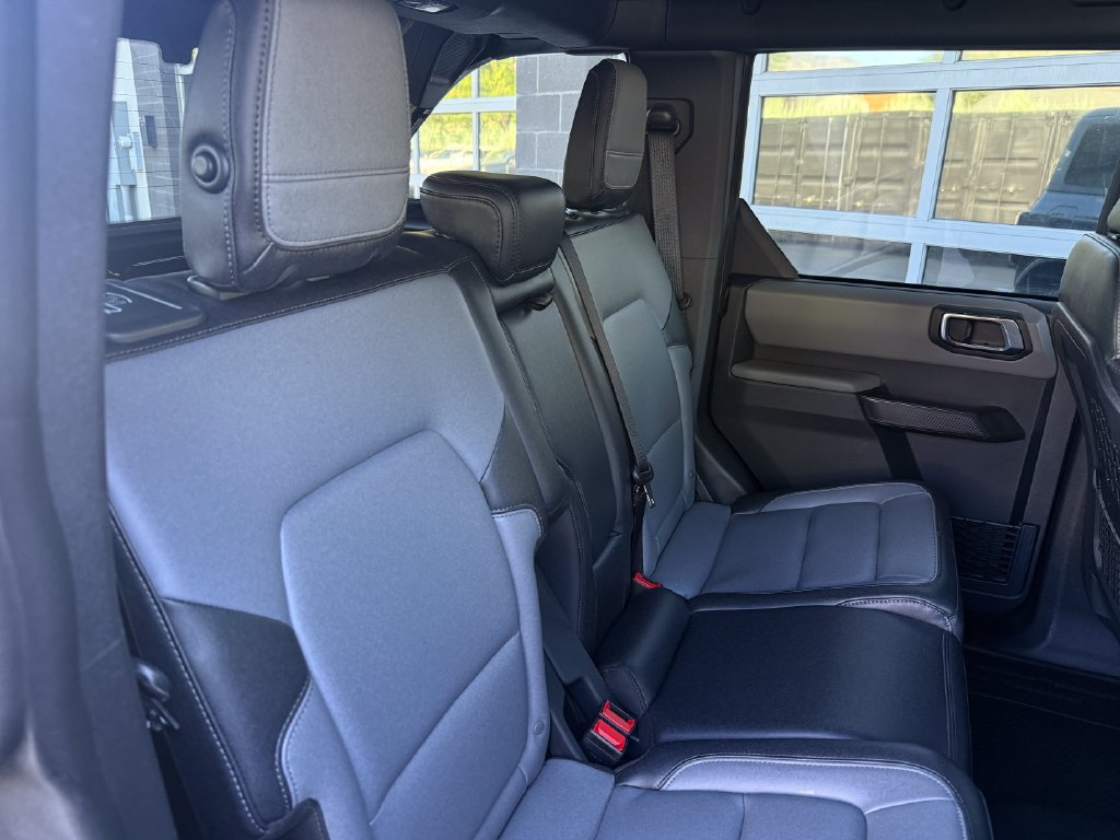 Used 2024 Ford Bronco Everglades AWD/4WD image 41