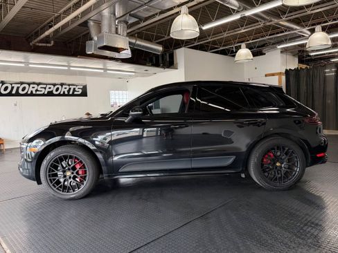 Used 2017 Porsche Macan GTS AWD/4WD image 5