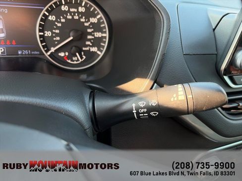 Used 2024 Nissan Altima 2.5 SV FWD image 17