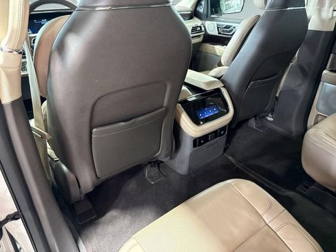 Used 2022 Lincoln Navigator Reserve AWD/4WD image 27