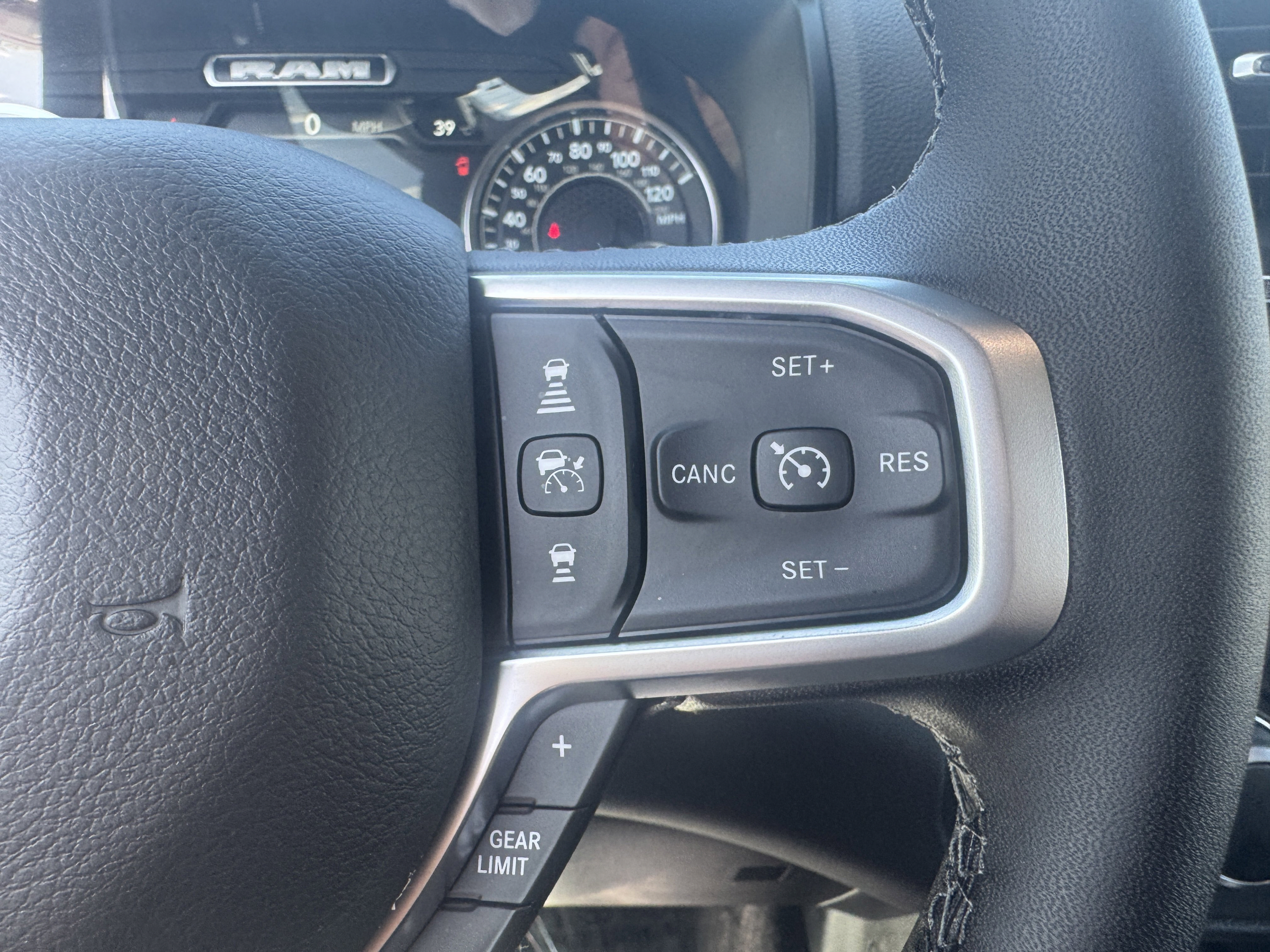 Used 2025 RAM 1500 Big Horn AWD/4WD image 20