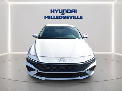 New 2026 Hyundai Elantra SE FWD image 6