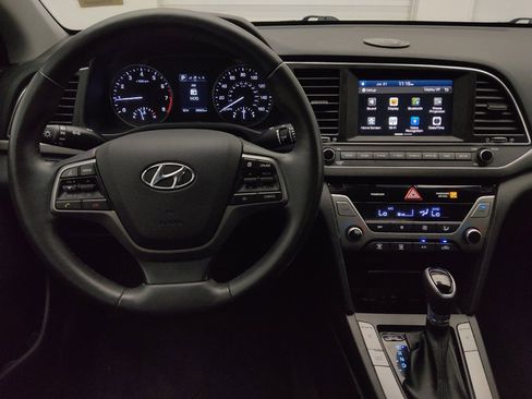 Used 2018 Hyundai Elantra Value Edition FWD image 22