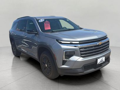 Certified 2025 Chevrolet Traverse LT