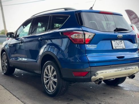 Used 2018 Ford Escape Titanium AWD/4WD image 4