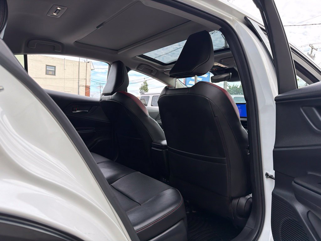 Used 2023 Toyota Prius Prime FWD image 23