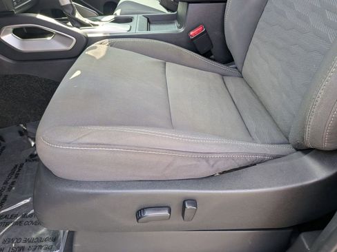 Used 2022 Nissan Frontier SV RWD image 19