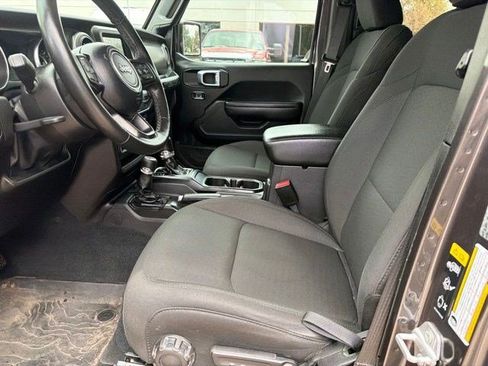 Used 2021 Jeep Wrangler Unlimited Sport AWD/4WD image 14