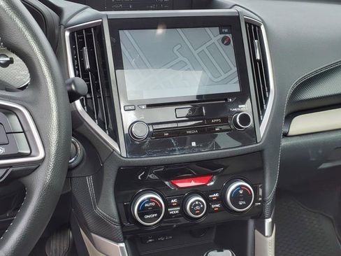 Used 2022 Subaru Forester Limited w/ Popular Package #2 image 10