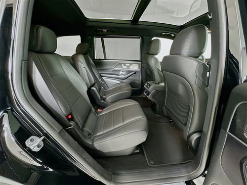 New 2026 Mercedes-Benz GLS 450 GLS 450 image 31