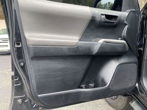 Used 2017 Toyota Tacoma SR5 w/ Tow Package image 17