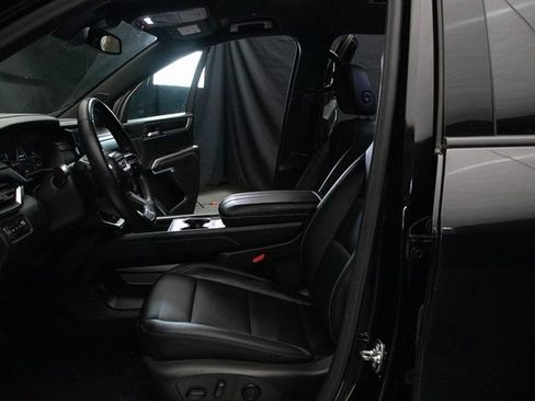 Used 2024 GMC Acadia Elevation image 27