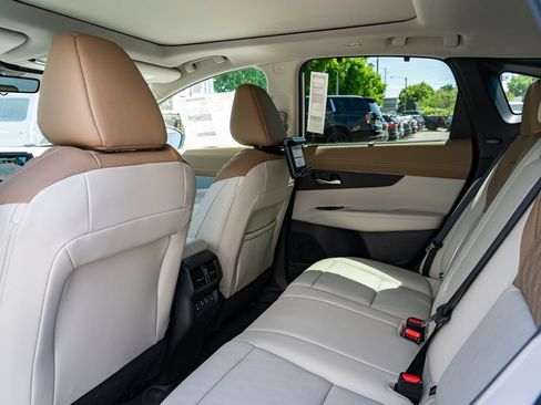 New 2026 Nissan Murano Platinum w/ Cargo Package AWD/4WD image 23