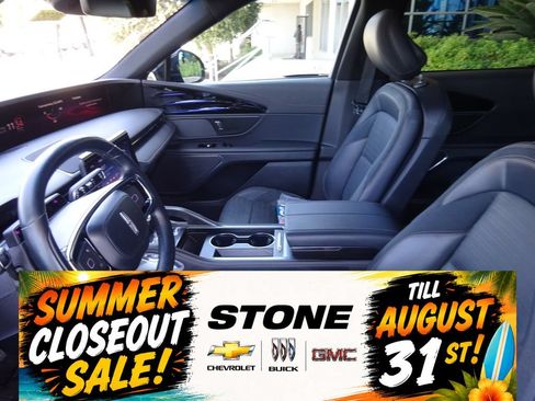 Used 2024 Lincoln Nautilus Reserve w/ Jet Appearance Package (87T) AWD/4WD image 12