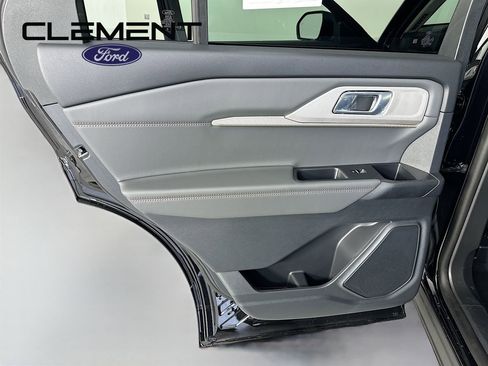 New 2026 Ford Explorer Active image 27