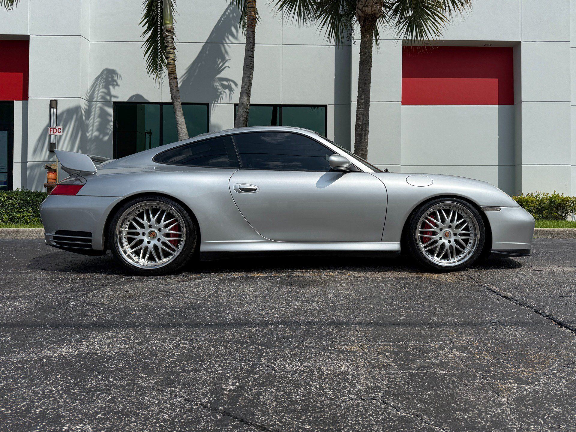 Used 2002 Porsche 911 Carrera 4S AWD/4WD image 2