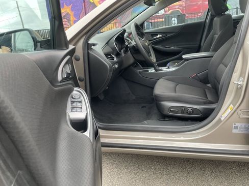 Used 2023 Chevrolet Malibu LT image 14