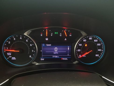 Used 2020 Chevrolet Equinox LT w/ Driver Convenience Package image 23