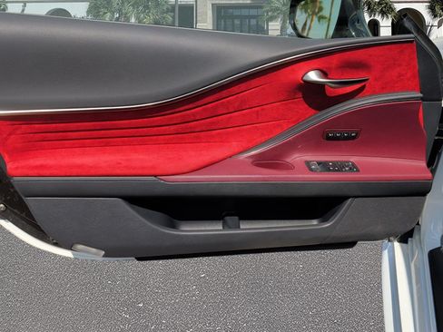 Used 2022 Lexus LC 500 Coupe w/ Dynamic Handling Package RWD image 8