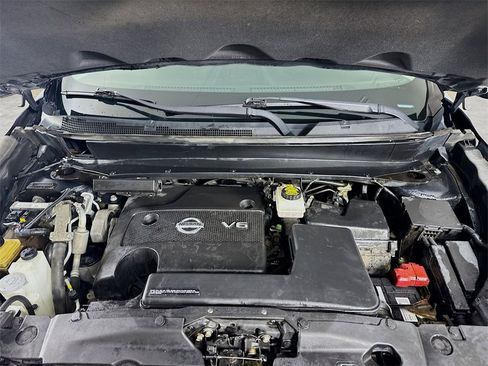 Used 2015 Nissan Pathfinder SL image 31