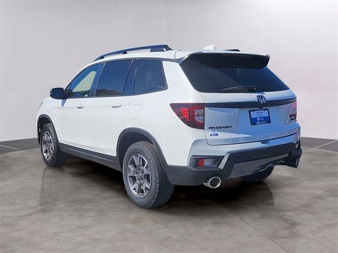 Certified 2022 Honda Passport TrailSport image 6