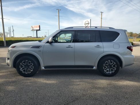 Used 2021 Nissan Armada SV image 8