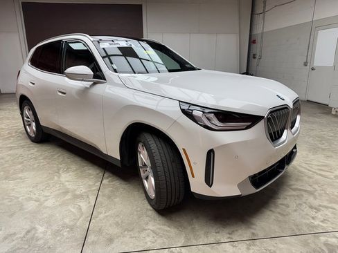 Certified 2025 BMW X3 xDrive30i w/ Convenience Package image 7