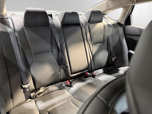 Used 2024 Honda Accord Touring image 17