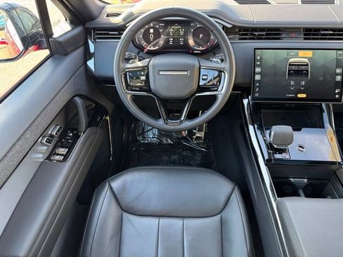 Used 2025 Land Rover Range Rover Sport Dynamic SE image 18