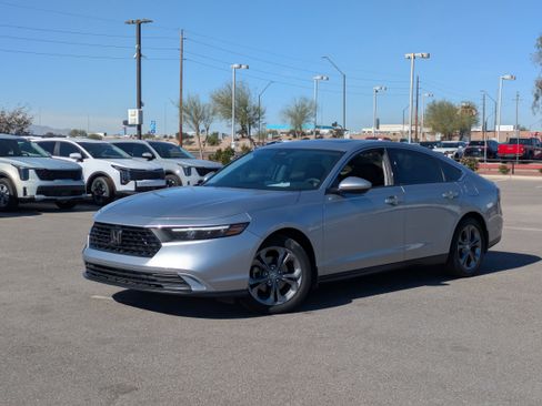 Used 2023 Honda Accord EX image 32