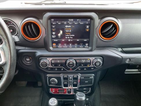 Used 2020 Jeep Gladiator Mojave AWD/4WD image 7
