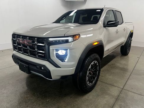 New 2026 GMC Canyon AT4 w/ AT4 Premium Package AWD/4WD image 8