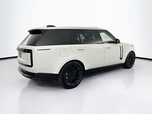New 2026 Land Rover Range Rover Long Wheelbase SE image 5