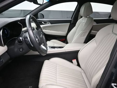 Used 2023 Genesis G70 2.0T w/ Sport Prestige Package RWD image 28