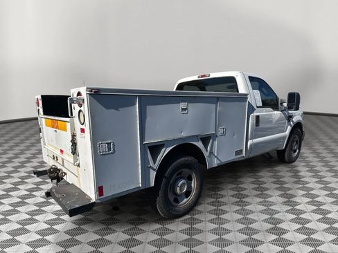 Used 2008 Ford F350 XL image 3