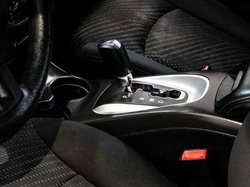 Used 2017 Dodge Journey SE image 25